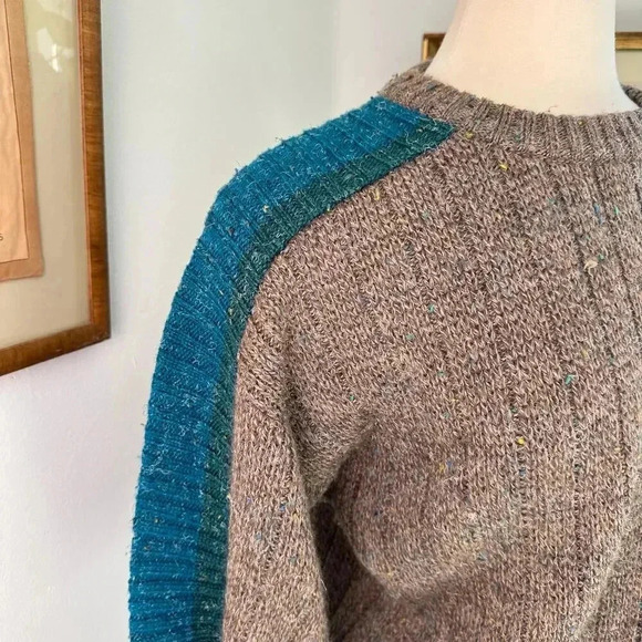 VTG Chunky Knit Brown Sweater with Teal Shoulder Panels Cozy Wool Blend Pullover - Picture 6 of 8